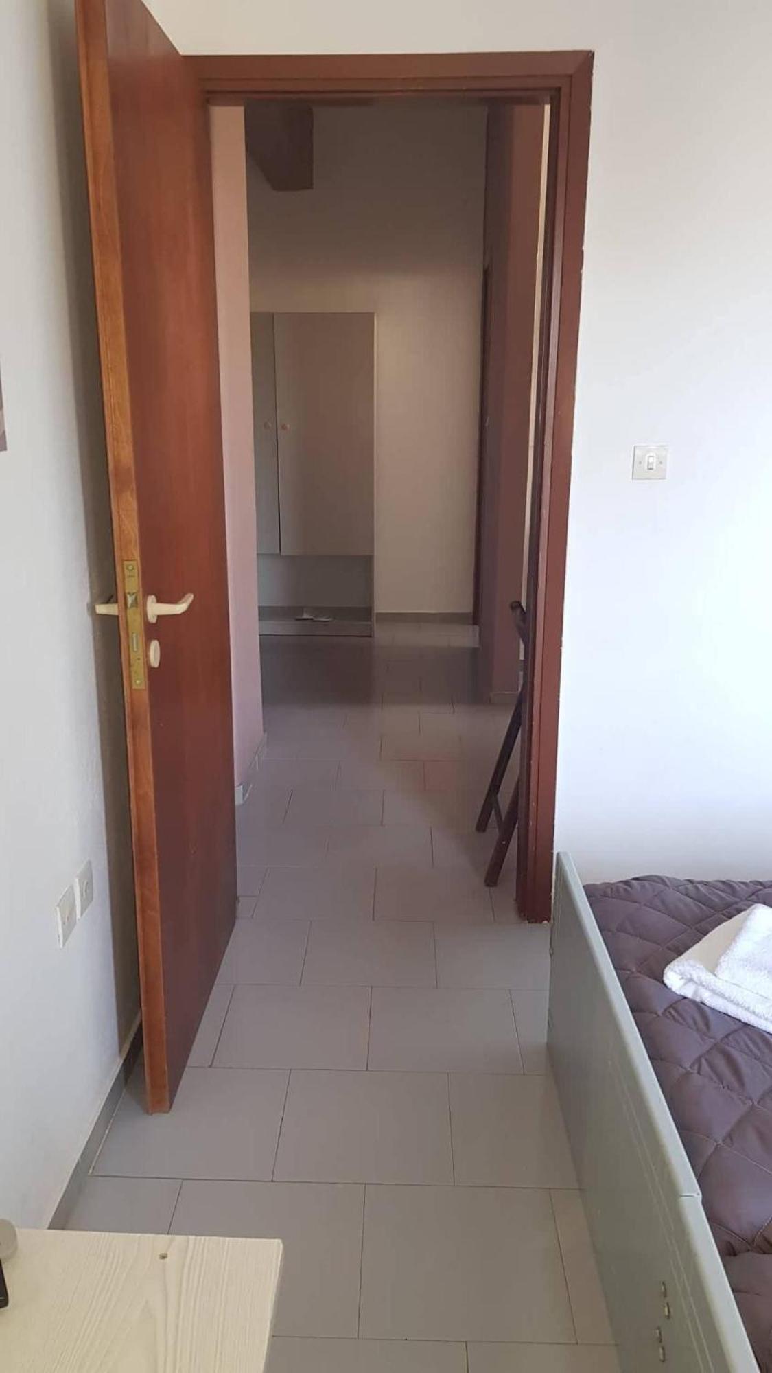 Athina Apartments Толон Экстерьер фото