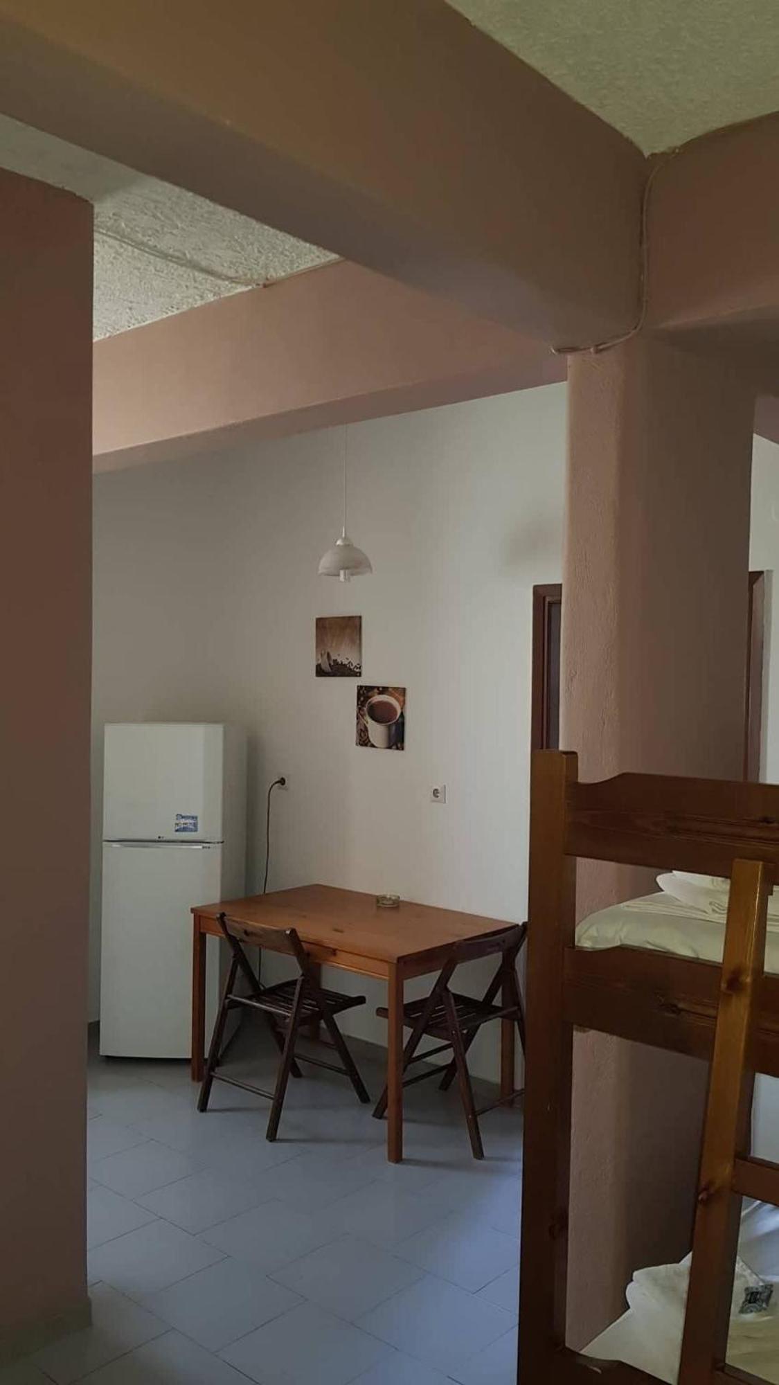 Athina Apartments Толон Экстерьер фото