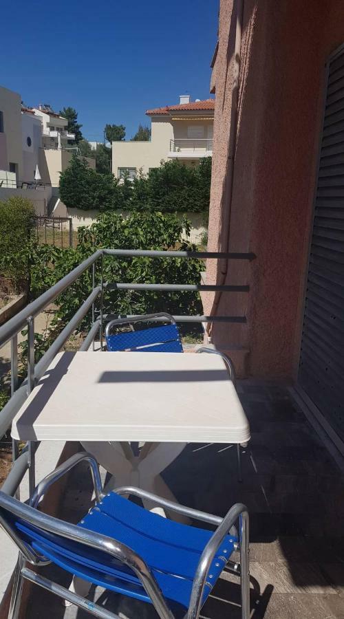 Athina Apartments Толон Экстерьер фото