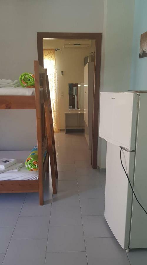 Athina Apartments Толон Экстерьер фото